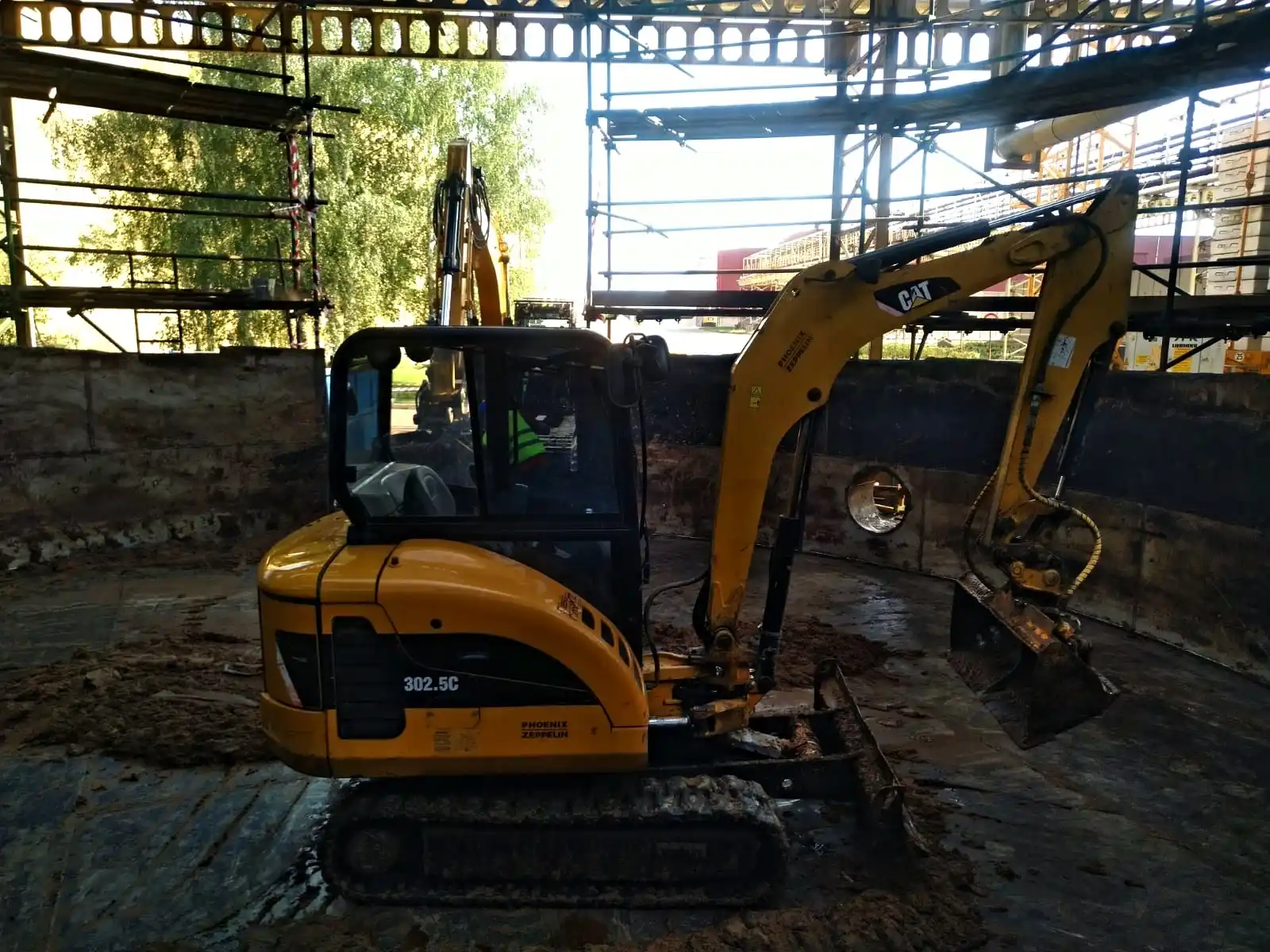 Silesia Cargo CAT 302.5 C